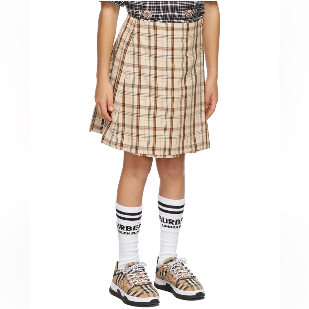 Burberry Logo Skirt - Picture 3 of 9